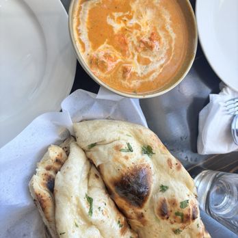 Daddy Ji Finest Indian Cuisine - Chicken tikka and garlic naan - Indian Near Me - Claremont, California