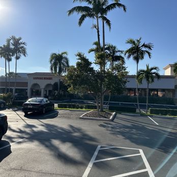 Glades Plaza - Shopping Centers Near Me - Boca Raton, Florida Glades Plaza - Shopping Centers Near Me - Boca Raton, Florida