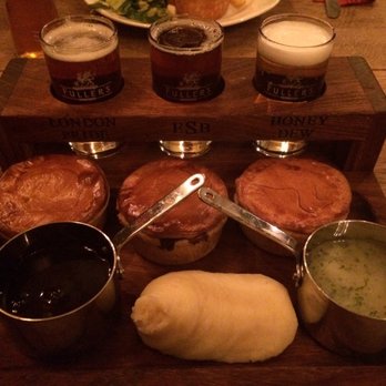 The Blackbird - Tasting Board - Pubs Near Me - London, XGL