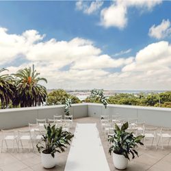 Bridgeport Hotel - Wedding on balcony overlooking River Murray