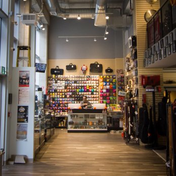 Steve's Music Store - Musical Instruments & Teachers Near Me - Montreal, Quebec