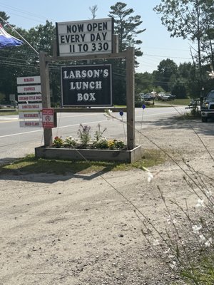 Larson's Lunch Box by null