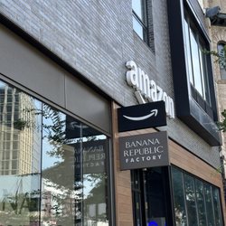 Banana Republic Factory Store