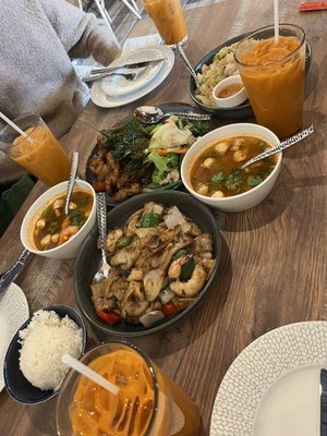 AmThai By Kanjana by null