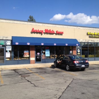 Jersey Mike's Subs - Jersey Mike's Exterior - Sandwiches Near Me - Elmhurst, Illinois