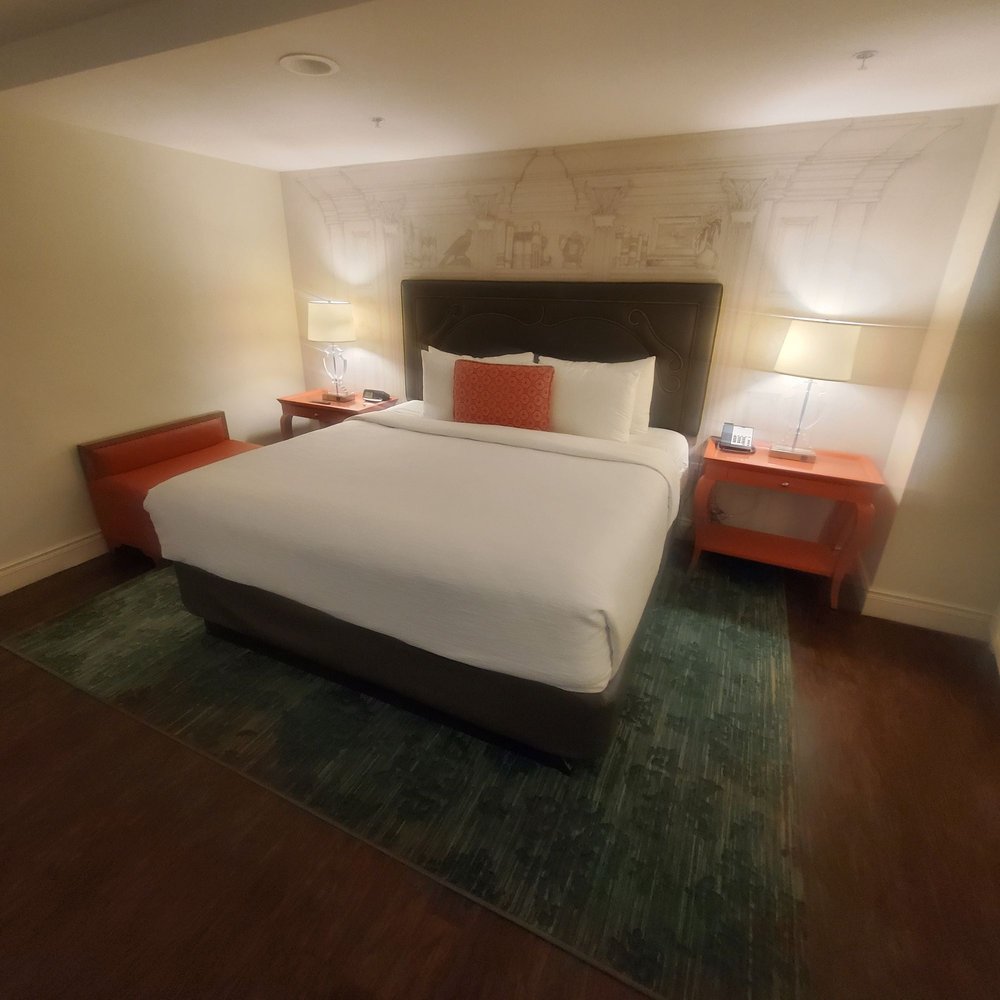 Hotel Indigo Baltimore Downtown - Suite King Bedroom - Hotels Near Me - Baltimore, Maryland Hotel Indigo Baltimore Downtown - Suite King Bedroom - Hotels Near Me - Baltimore, Maryland