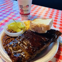 Hog Wild Pit Bar-B-Q - Now that's a plate of ribs!