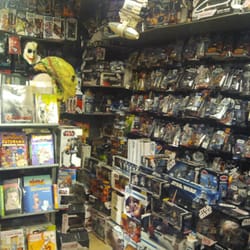 Runch! Comics & Toys
