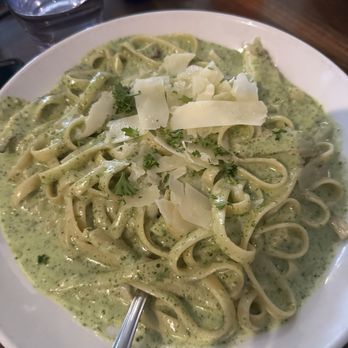 Bambino’s Vallejo - Fettuccine with pesto cream - Italian Near Me - Vallejo, California Bambino’s Vallejo - Fettuccine with pesto cream - Italian Near Me - Vallejo, California