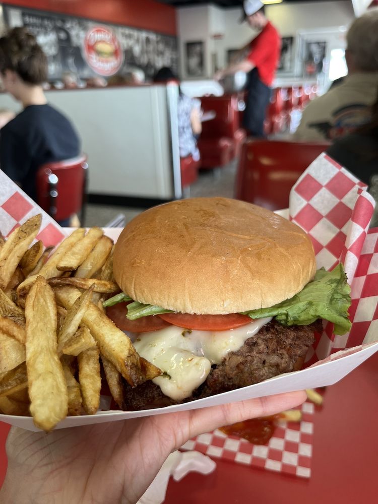 David's Burgers Logo