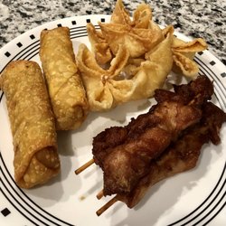 China Moon - Chicken on the stick / Egg rolls / Crab Ragoon
