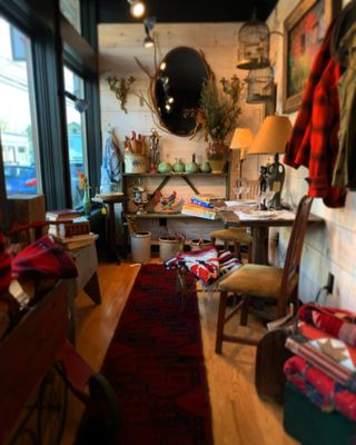 Tannersville Antique & Artisan Center by null