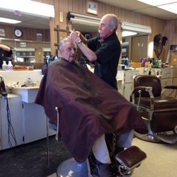 Johnnys Barber Shop