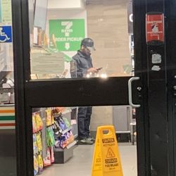 7-Eleven - Mr. Don't Bother me I'm Busy on my phone but I work at this 7-Eleven and have no cuatomer service skills.
