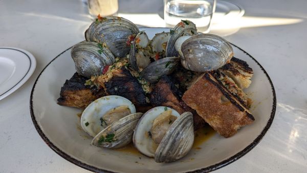 Drift Seafood & Raw Bar by null