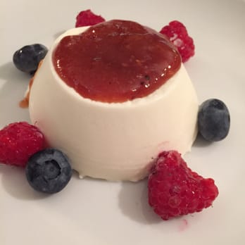 Al Mercante - Panna cotta - Italian Near Me - Milan, Michigan