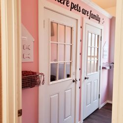 Nitro Dog Boarding & Pet Care - Dog boarding in our home with private dog suites.
Max 4 dogs per night