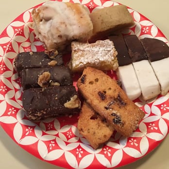 Ricki's Cookie Corner - Not only does she make some good cookies, she makes tasty brownies, cinnamic buns, and lemon squares - Bakeries Near Me - Memphis, Tennessee