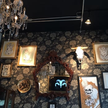 Blackline Custom Tattoo - Salón de tatuajes con un diseño muy chido - Tattoo Near Me - Guadalajara, JAL Blackline Custom Tattoo - Salón de tatuajes con un diseño muy chido - Tattoo Near Me - Guadalajara, JAL
