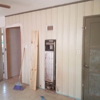 Avelar Remodeling - Before Avelar Remodeling started the job. - Flooring Near Me