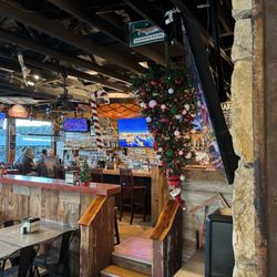 Stumpy's Lakeside Grill