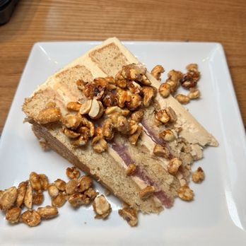 Roots Seasonal Cuisine - New American Near Me - Lee's Summit, Missouri