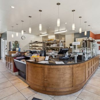 Valle Verde - Retirement Homes Near Me - Santa Barbara, California Valle Verde - Retirement Homes Near Me - Santa Barbara, California