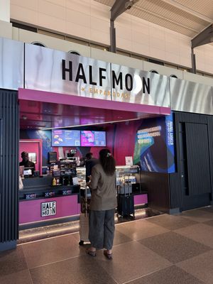 Raleigh-Durham International Airport by null