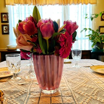 Toni's Flowers & Gifts - Spring arrangement - Florists Near Me - Tulsa, Oklahoma Toni's Flowers & Gifts - Spring arrangement - Florists Near Me - Tulsa, Oklahoma