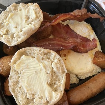 Blue Hound Kitchen & Cocktails - Farm Breakfast - New American Near Me - Phoenix, Arizona