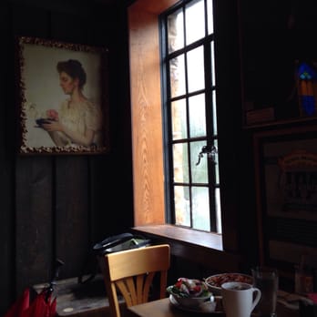 Mitch's Tavern - Great little corner table. - Pubs Near Me - Raleigh, North Carolina