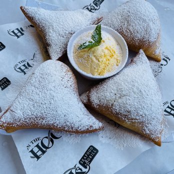 On The Hook - Cajun/Creole Near Me - Brea, California
