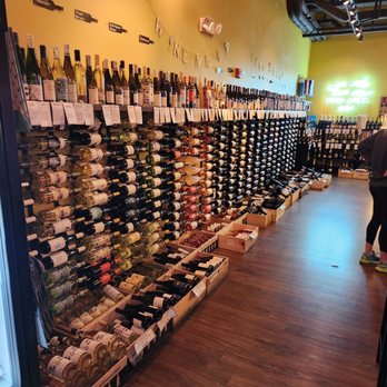 Screwtop Wine Bar - Wine Bars Near Me - Arlington, Virginia Screwtop Wine Bar - Wine Bars Near Me - Arlington, Virginia