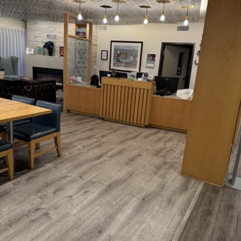River Inn at Seaside - One again no one at the desk!! 80% of the time no one has been at the desk!!! - Hotels Near Me - Seaside, Oregon River Inn at Seaside - One again no one at the desk!! 80% of the time no one has been at the desk!!! - Hotels Near Me - Seaside, Oregon