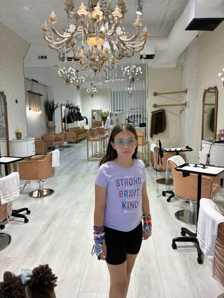 Style By Bar Beauty Salon And Spa Logo