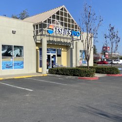 Thrift on Blackstone - Turn at Leslie's Pool Supply