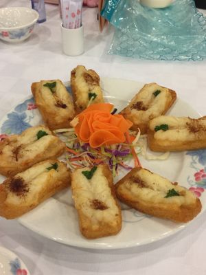 Fung Shing Restaurant by null