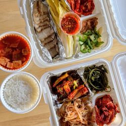 Dong Nae Gil - Bossam and kimchi jigae combo