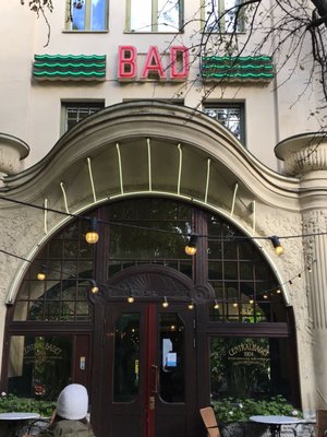 Centralbadet by null