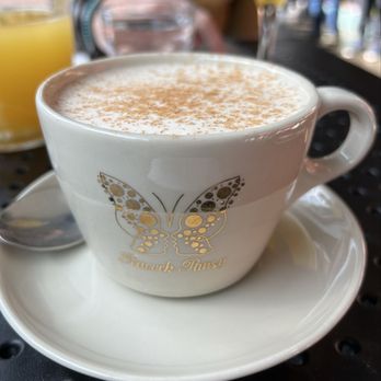 Peacock Pansy - Spice Chai Latte - Breakfast & Brunch Near Me - San Francisco, California Peacock Pansy - Spice Chai Latte - Breakfast & Brunch Near Me - San Francisco, California