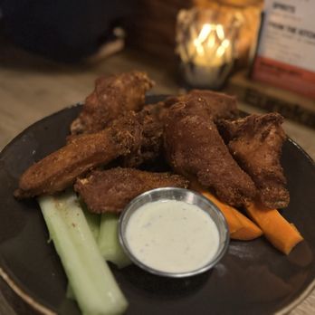 Eureka! - Wings w/ Bourbon Dry Rub - American Near Me - Berkeley, California