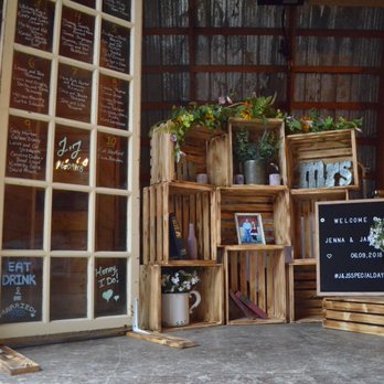 Hillside Lodge and Chalets - Barn Wedding in the Mountains - Golden BC - Venues & Event Spaces Near Me - Golden, British Columbia Hillside Lodge and Chalets - Barn Wedding in the Mountains - Golden BC - Venues & Event Spaces Near Me - Golden, British Columbia