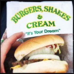 Burger's Shake's & Cream - Big-ger burger