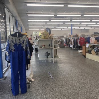 Frugal's Thrift Store - Looking left from the front door - Thrift Stores Near Me - Independence, Missouri Frugal's Thrift Store - Looking left from the front door - Thrift Stores Near Me - Independence, Missouri