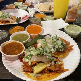 Tacos Santa Cruz - Al pastor tacos with toppings and sauces - Tacos Near Me - La Puente, California Tacos Santa Cruz - Al pastor tacos with toppings and sauces - Tacos Near Me - La Puente, California
