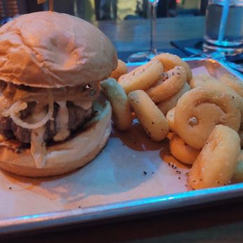 Broken Compass Tiki - Pub Burger - New American Near Me - Burbank, California