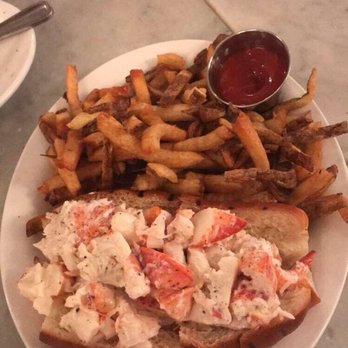Neptune Oyster - Seafood Near Me - Boston, Massachusetts