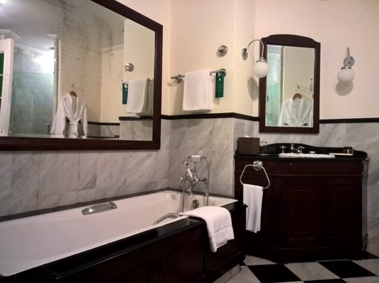 Eastern & Oriental Hotel (Heritage Wing) by null
