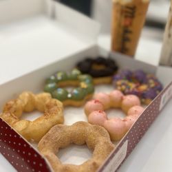Mochiholic Japanese Mochi Donut - Box of 6 Mochi Donuts