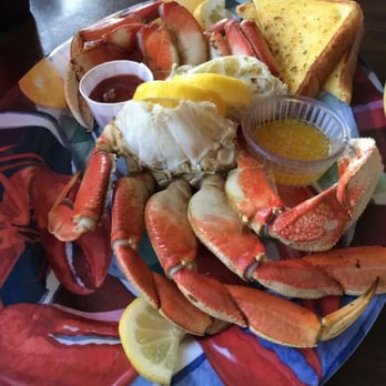 Griff's On the Bay - Fresh crab! - Seafood Near Me - Winchester Bay, Oregon Griff's On the Bay - Fresh crab! - Seafood Near Me - Winchester Bay, Oregon